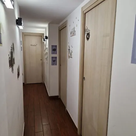 A Casa Di Delia - Stazione Fidene Ubytování v soukromí Řím